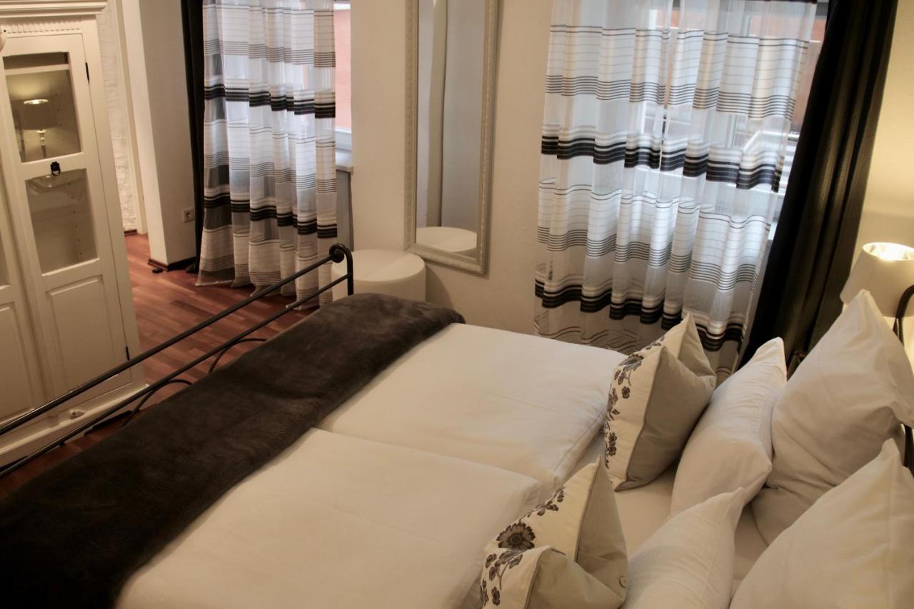 L'Ostello Altstadthotel Ρέγκενσμπουργκ Εξωτερικό φωτογραφία