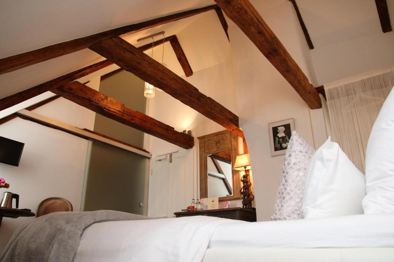 L'Ostello Altstadthotel Ρέγκενσμπουργκ Εξωτερικό φωτογραφία